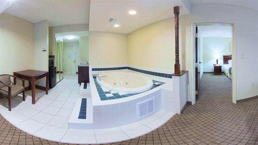 Country Inn & Suites By Radisson, Griffin, Ga Экстерьер фото