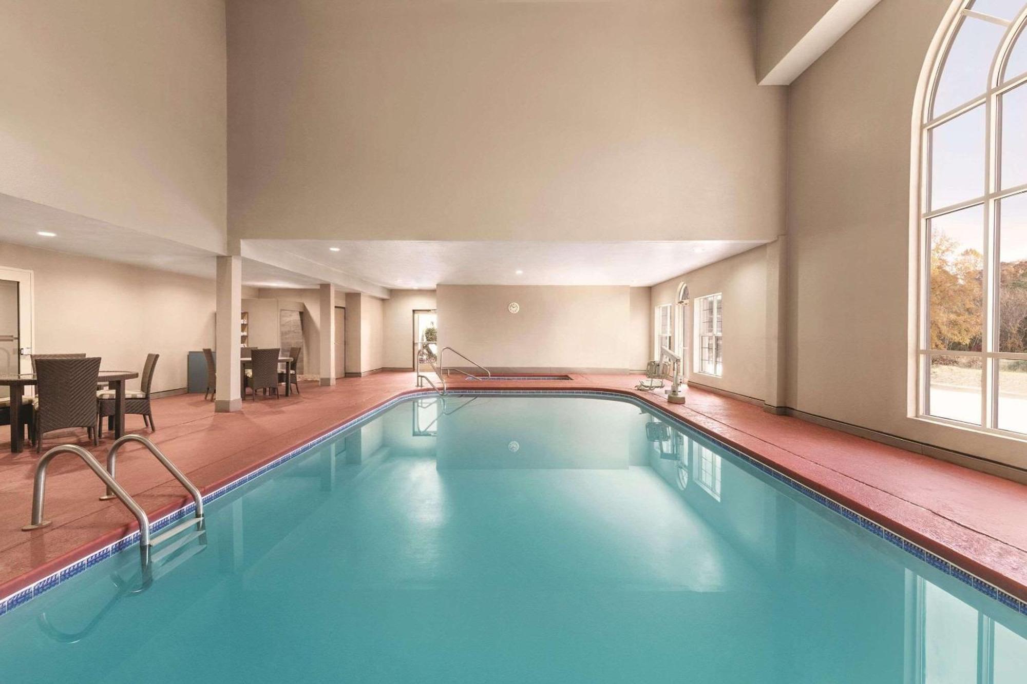 Country Inn & Suites By Radisson, Griffin, Ga Экстерьер фото